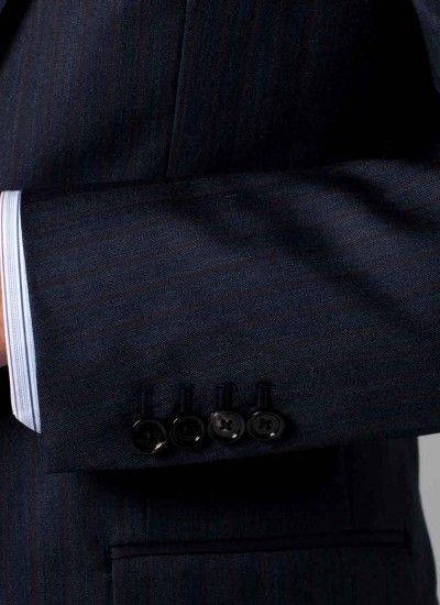 男士藏青色條紋商務(wù)西服
